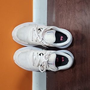 Girl's Sneakers Size 4 Under Armour